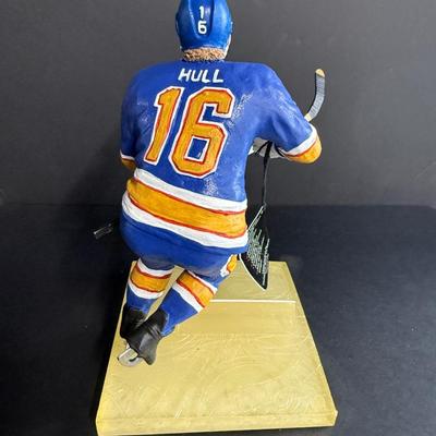 Brett Hull Autographed Figurine #717/959