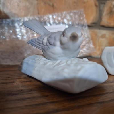 Sale Photo Thumbnail #1343: crowning touch bluebird porcelain trinket box