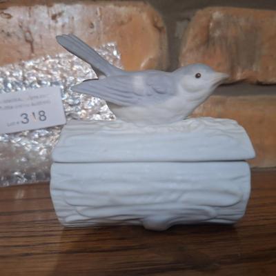 Sale Photo Thumbnail #1339: crowning touch bluebird porcelain trinket box