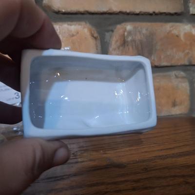 Sale Photo Thumbnail #1341: crowning touch bluebird porcelain trinket box