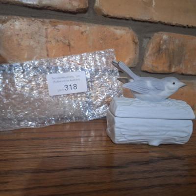 Sale Photo Thumbnail #1338: crowning touch bluebird porcelain trinket box