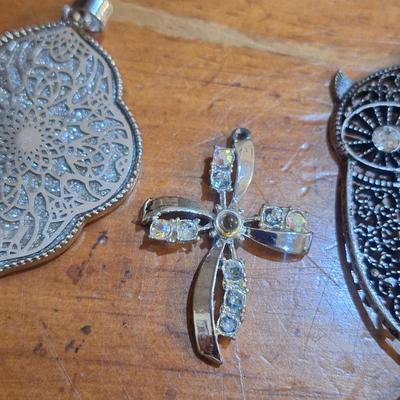 Sale Photo Thumbnail #1508: 3 pendants