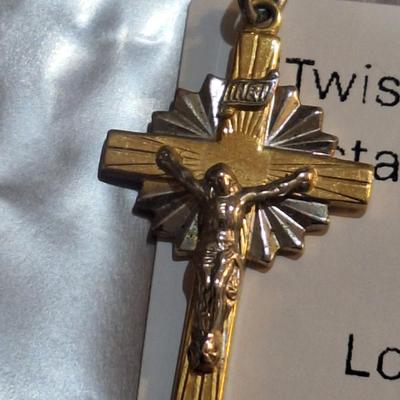 Sale Photo Thumbnail #1513: necklace with crucifix pendant