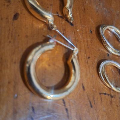 Sale Photo Thumbnail #1516: earring bundle