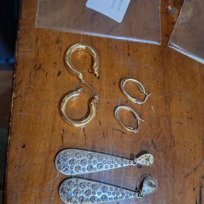 Sale Photo Thumbnail #1514: earring bundle