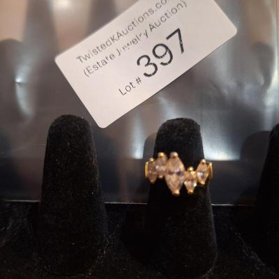 Sale Photo Thumbnail #1541: costume gold tone ring size 5