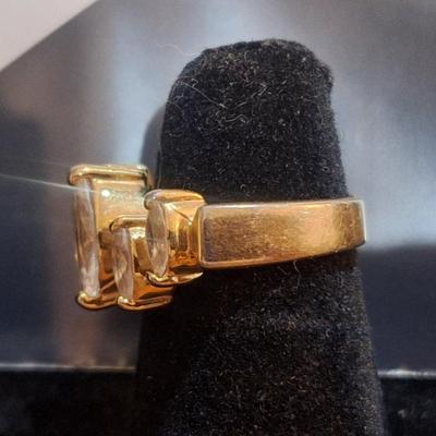 Sale Photo Thumbnail #1543: costume gold tone ring size 5