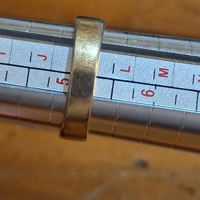 Sale Photo Thumbnail #1544: costume gold tone ring size 5