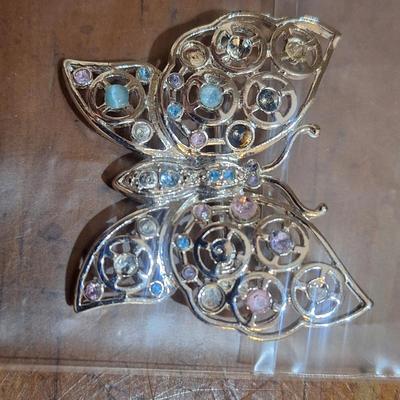 Sale Photo Thumbnail #1561: one is liz & co the other is unknown brand.