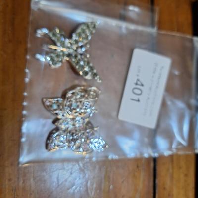 Sale Photo Thumbnail #1560: one is liz & co the other is unknown brand.