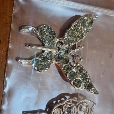 Sale Photo Thumbnail #1562: one is liz & co the other is unknown brand.