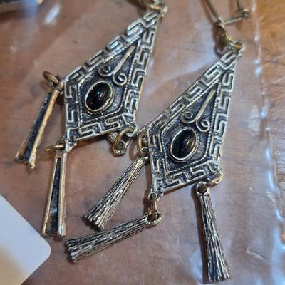 Sale Photo Thumbnail #1564: earrings