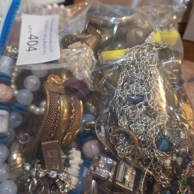 Sale Photo Thumbnail #1572: some are broken, tangled or mismatched