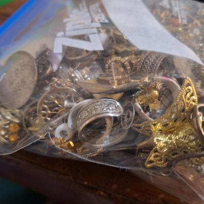 Sale Photo Thumbnail #1580: some are broken, tangled or mismatched