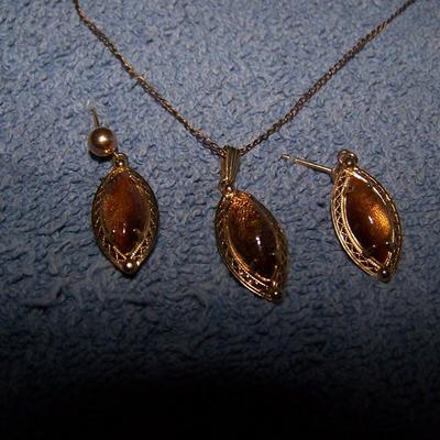 LOT 18 GREAT VINTAGE MCM GOLD FILL/TIGER EYE SORRENTO NECKLACE & EARRINGS