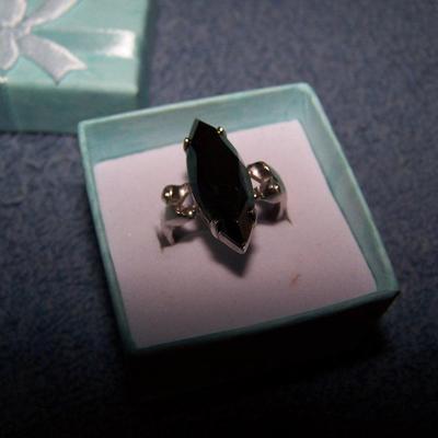 LOT 19 WONDERFUL VINTAGE STERLING JEWELRY GARNET/MARCASITE FROG PIN & HEMATITE RING