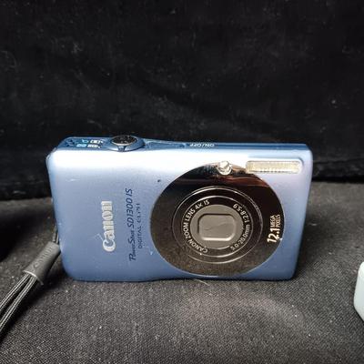 SONY CYBERSHOT AND CANON POWERSHOT DIGITAL CAMERAS
