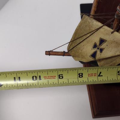 Pair of Ship Design Bookends- Nina and Santa Maria