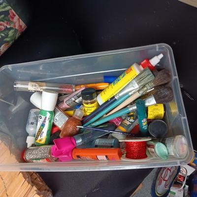 SEWING/CRAFT BOX, PAINT BRUSHES, PAINT AND OTHER CRAFT ITEMS