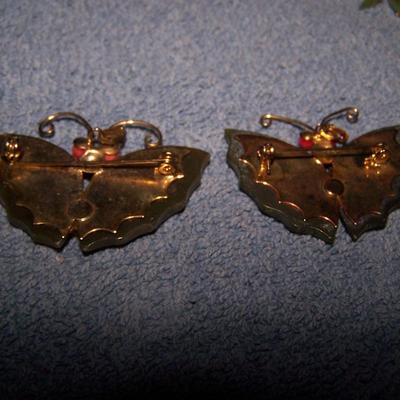 LOT 22 BEAUTIFUL VINTAGE PINS JADE AMBER CORAL PEARLS