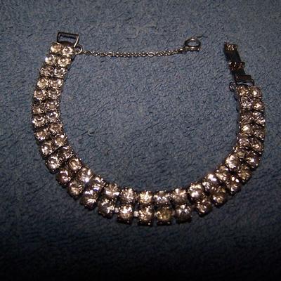 LOT 23 GORGEOUS VINTAGE RHINESTONE BRACELETS