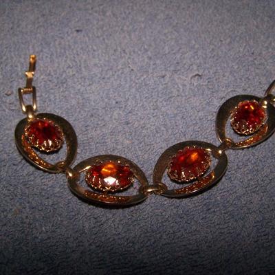 LOT 23 GORGEOUS VINTAGE RHINESTONE BRACELETS