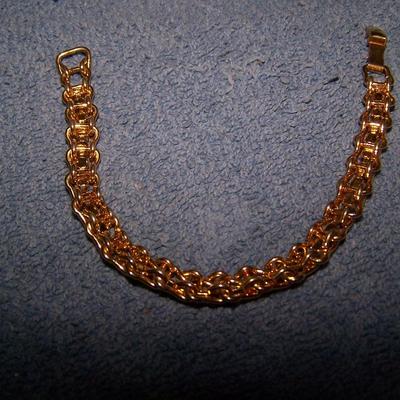 LOT 23 GORGEOUS VINTAGE RHINESTONE BRACELETS