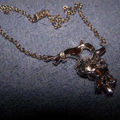 LOT 25 MORE LOVELY VINTAGE RHINESTONE NECKLACES