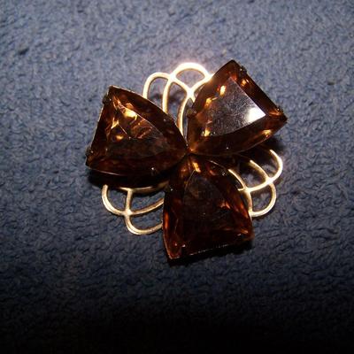 LOT 26 WILD & CRAZY RHINESTONE PINS