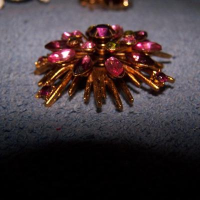 LOT 26 WILD & CRAZY RHINESTONE PINS