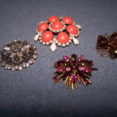 LOT 26 WILD & CRAZY RHINESTONE PINS