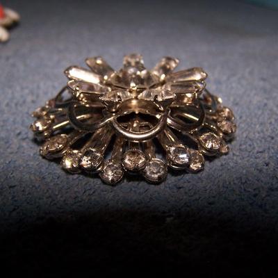 LOT 26 WILD & CRAZY RHINESTONE PINS