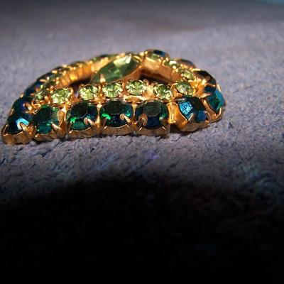 LOT 27 LOVELY VINTAGE RHINESTONE PINS