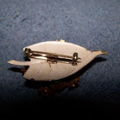 LOT 28 GREAT VINTAGE RHINESTONE PINS