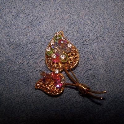 LOT 30 WONDERFUL VINTAGE RHINESTONE PINS