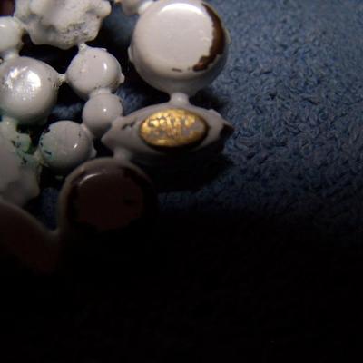 LOT 31 GORGEOUS VINTAGE RHINESTONE PINS SIGNED