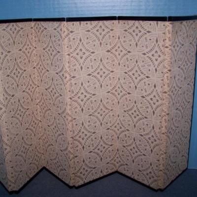 LOT 35 LOVELY VINTAGE ASIAN ITEMS