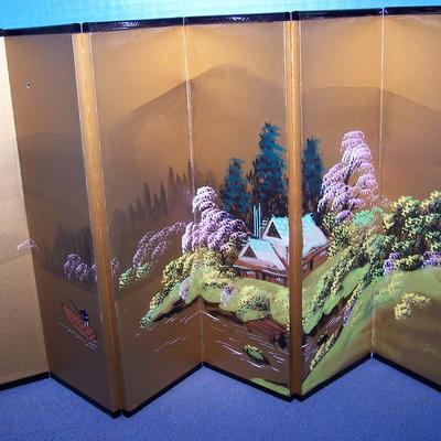 LOT 35 LOVELY VINTAGE ASIAN ITEMS