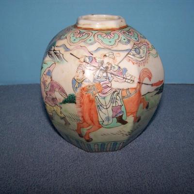 LOT 35 LOVELY VINTAGE ASIAN ITEMS