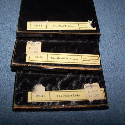 LOT 35 LOVELY VINTAGE ASIAN ITEMS