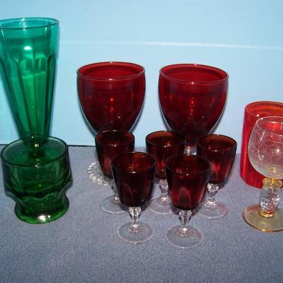 LOT 38 LOVELY MCM VINTAGE COLORFUL GLASSWARE