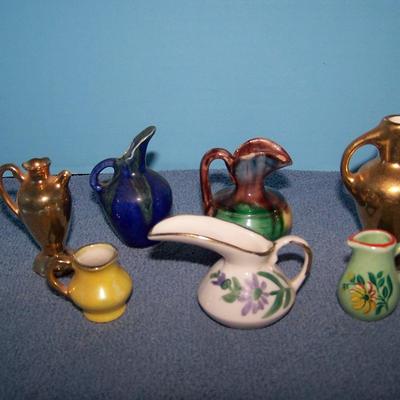 LOT 39 CUTE VINTAGE MINI PITCHERS