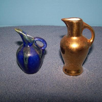 LOT 39 CUTE VINTAGE MINI PITCHERS
