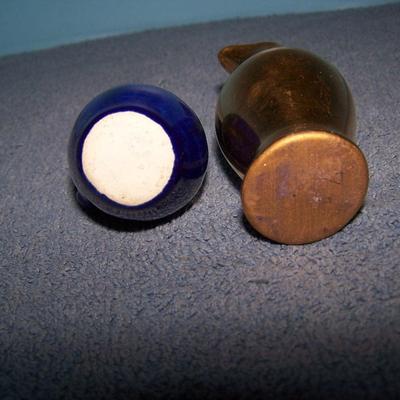 LOT 39 CUTE VINTAGE MINI PITCHERS