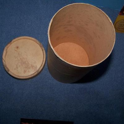 LOT 40 GREAT VINTAGE HOUSEHOLD STUFF & PACKAGING