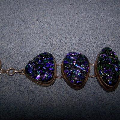 LOT 43 GORGEOUS LARGE STERLING & DICROHIC BRACELET