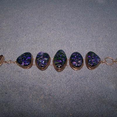 LOT 43 GORGEOUS LARGE STERLING & DICROHIC BRACELET