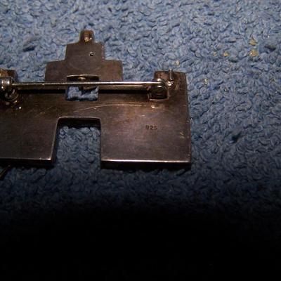 LOT 44 WONDERFUL STERLING NATIVE AMERICAN PINS-- POTS WITH TURQUOISE & PUEBLO