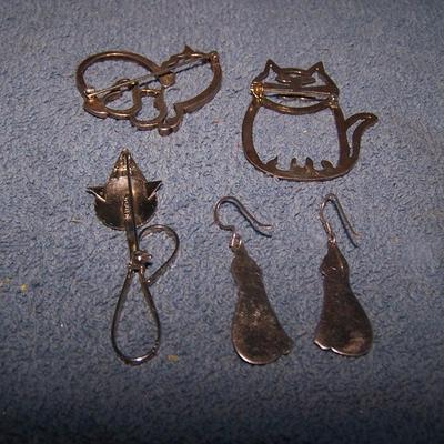 LOT 46 THE CATS' MEOW STERLING JEWELRY