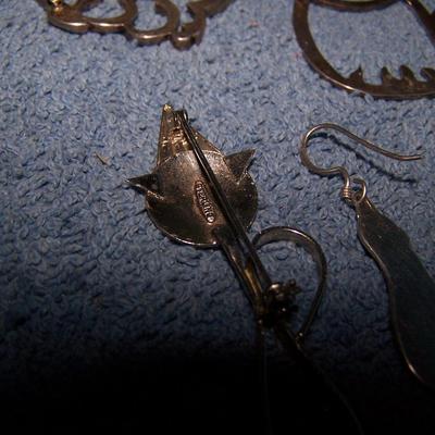 LOT 46 THE CATS' MEOW STERLING JEWELRY